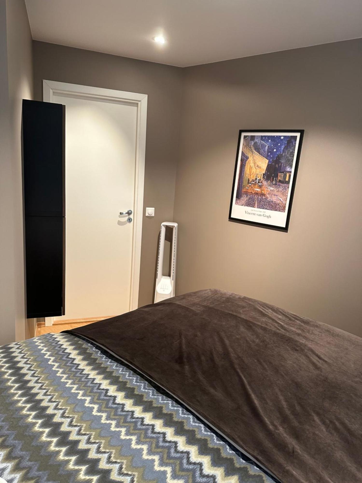 Urban And Quiet Apartment In City Centrum Tromso Luaran gambar