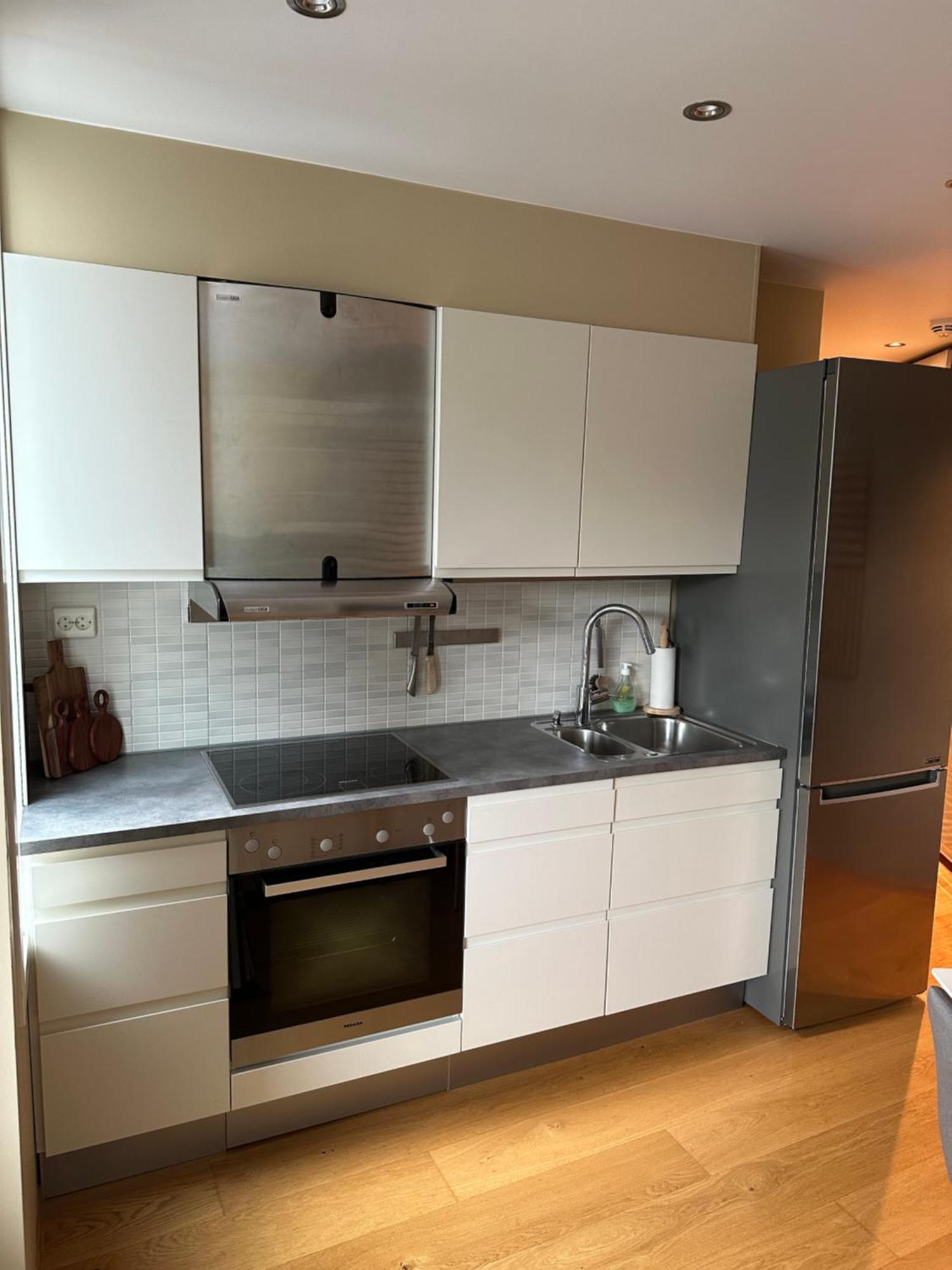 Urban And Quiet Apartment In City Centrum Tromso Luaran gambar